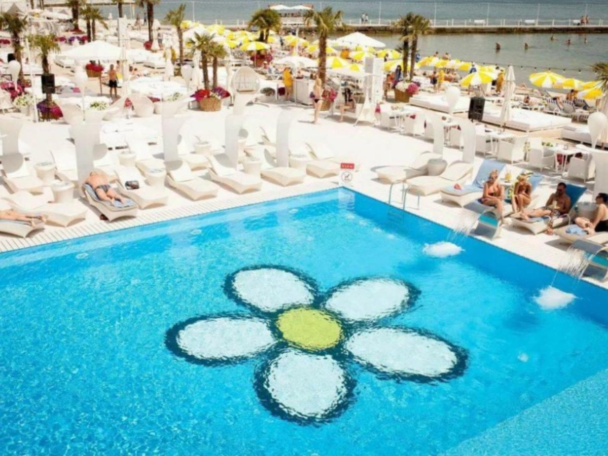 Arcadia Vip-Apartments In Golfstream 오데사 외부 사진